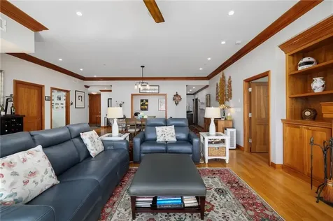 341 Thames Street Bristol RI 02809