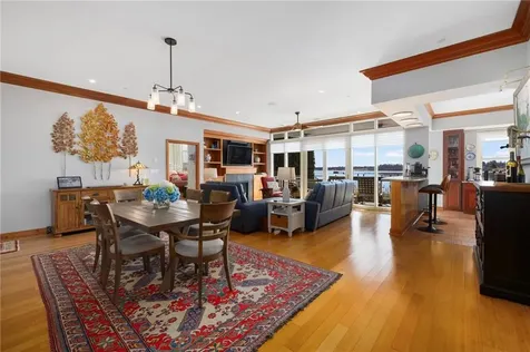 341 Thames Street Bristol RI 02809