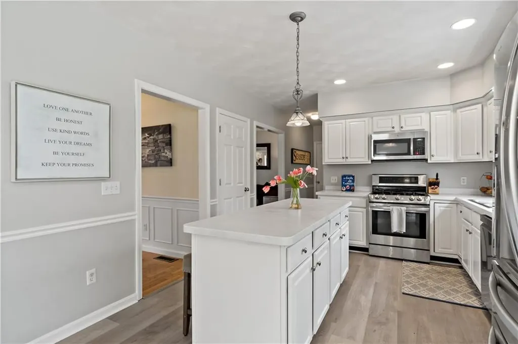 21 River View Road Narragansett RI 02882