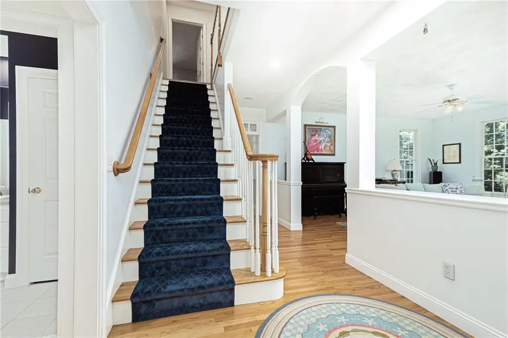 371 Glen Hill Drive North Kingstown RI 02874