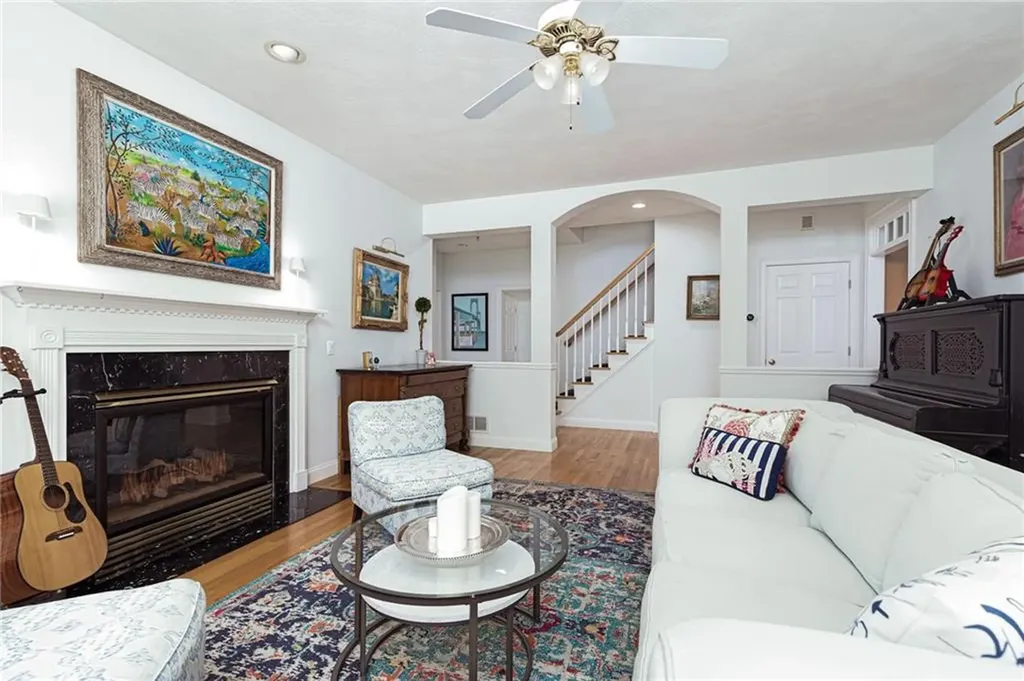 371 Glen Hill Drive North Kingstown RI 02874