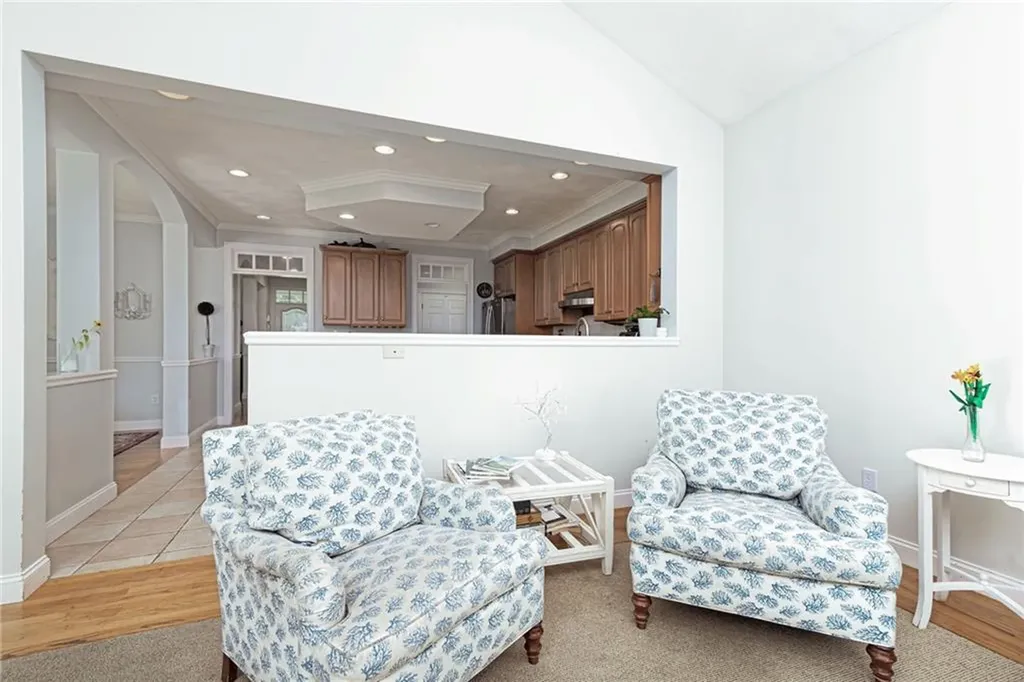 371 Glen Hill Drive North Kingstown RI 02874