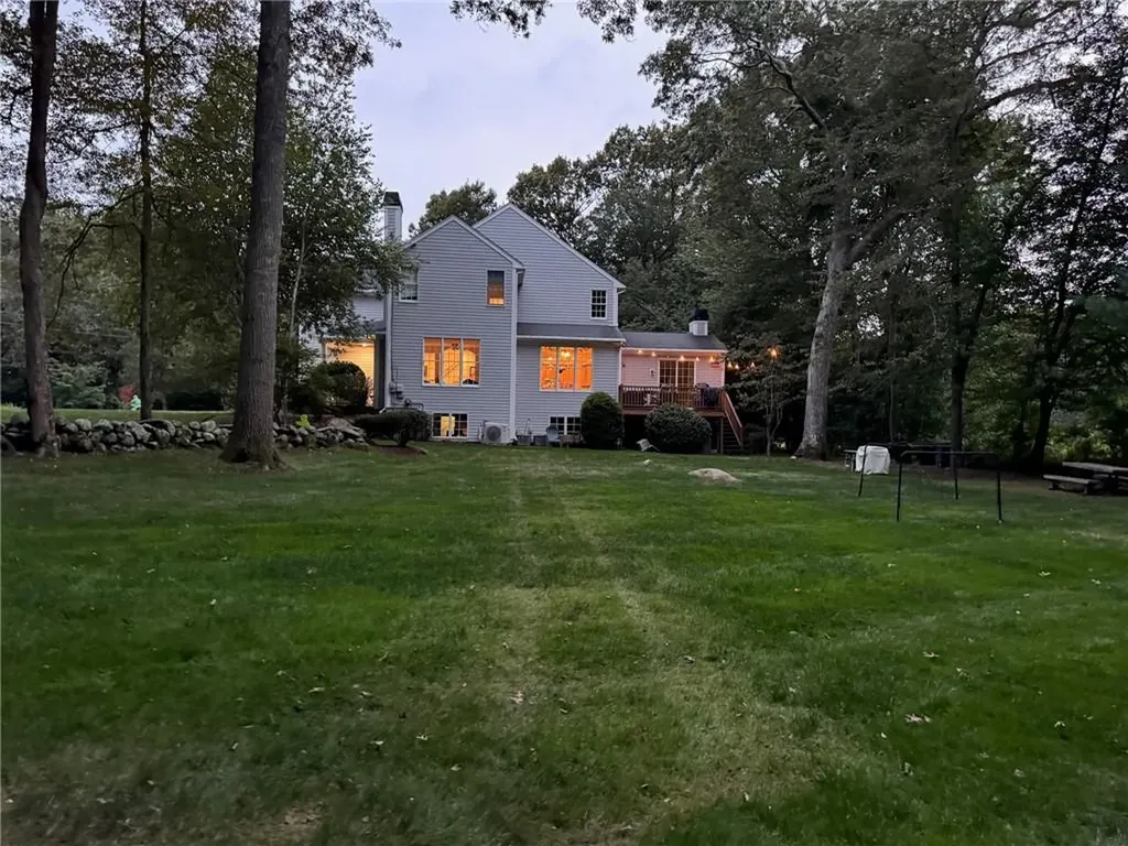 371 Glen Hill Drive North Kingstown RI 02874