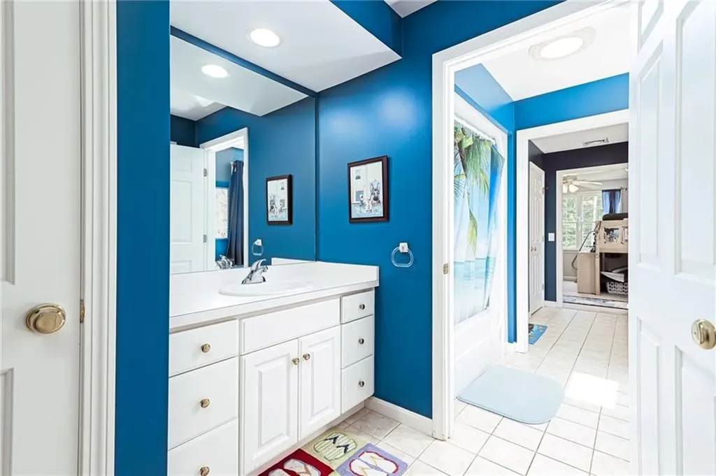 371 Glen Hill Drive North Kingstown RI 02874