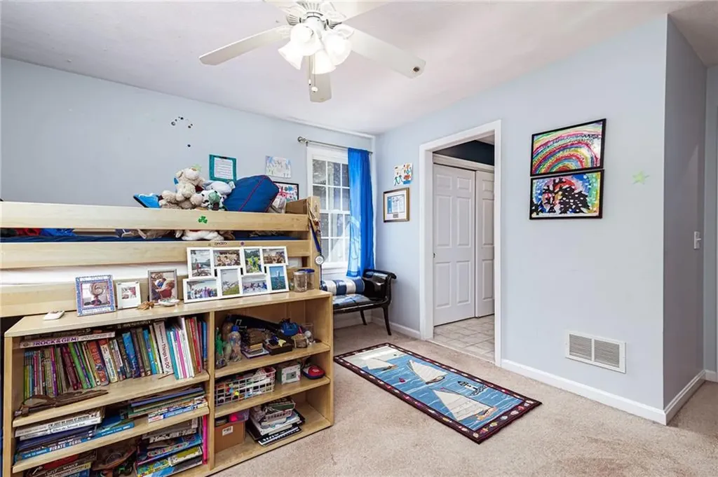 371 Glen Hill Drive North Kingstown RI 02874