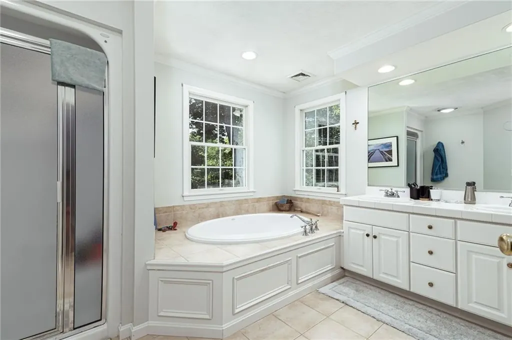 371 Glen Hill Drive North Kingstown RI 02874