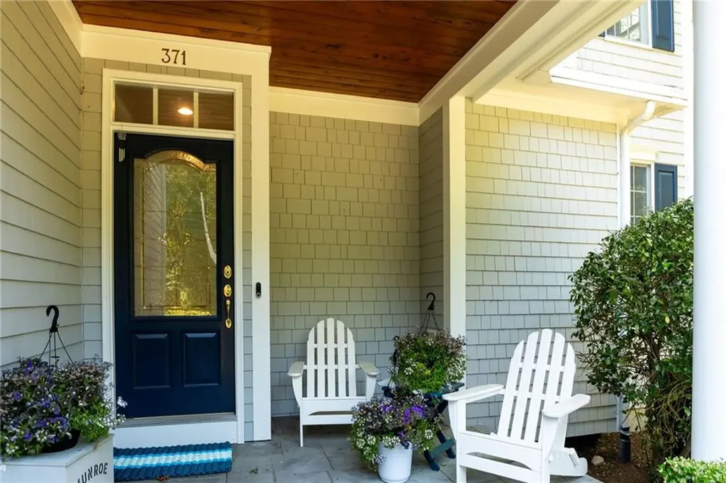 371 Glen Hill Drive North Kingstown RI 02874