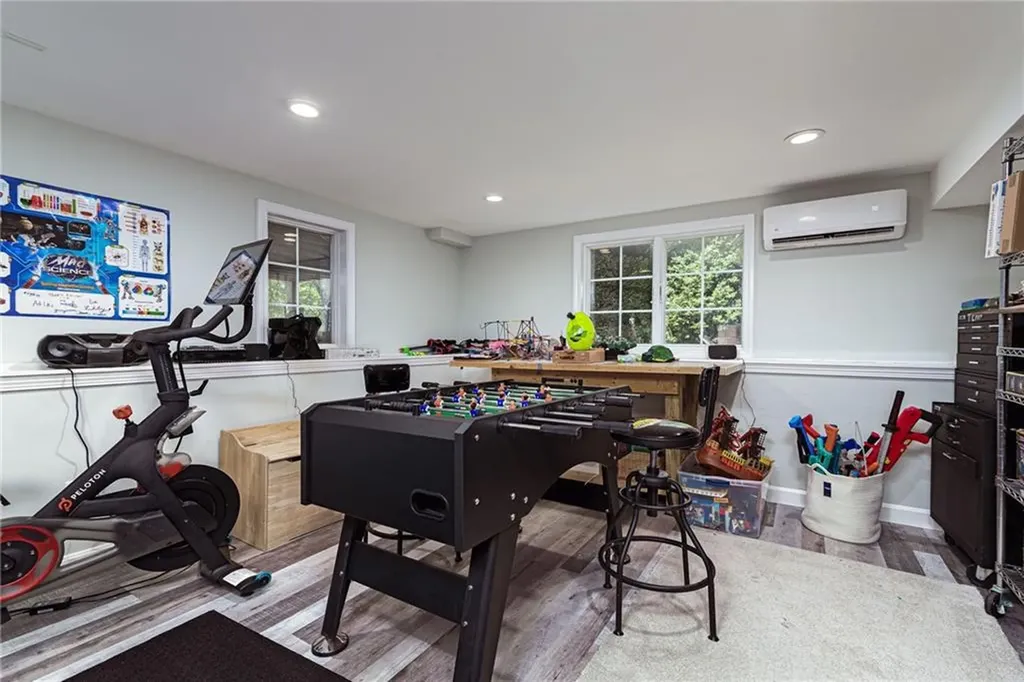 371 Glen Hill Drive North Kingstown RI 02874