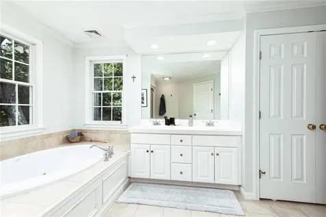 371 Glen Hill Drive North Kingstown RI 02874