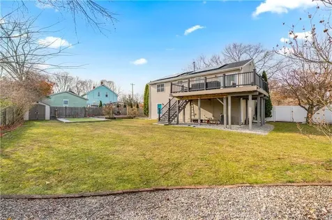 12 Railroad Row Warwick RI 02886