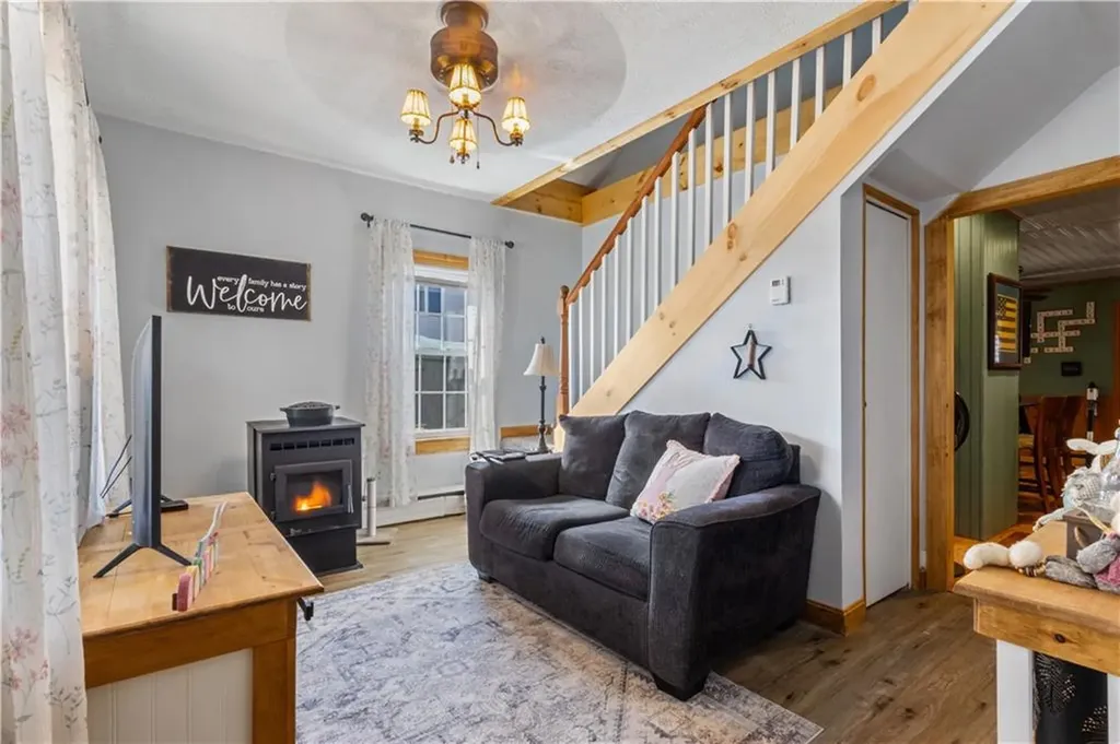 61 Mcaloon Street Pawtucket RI 02861