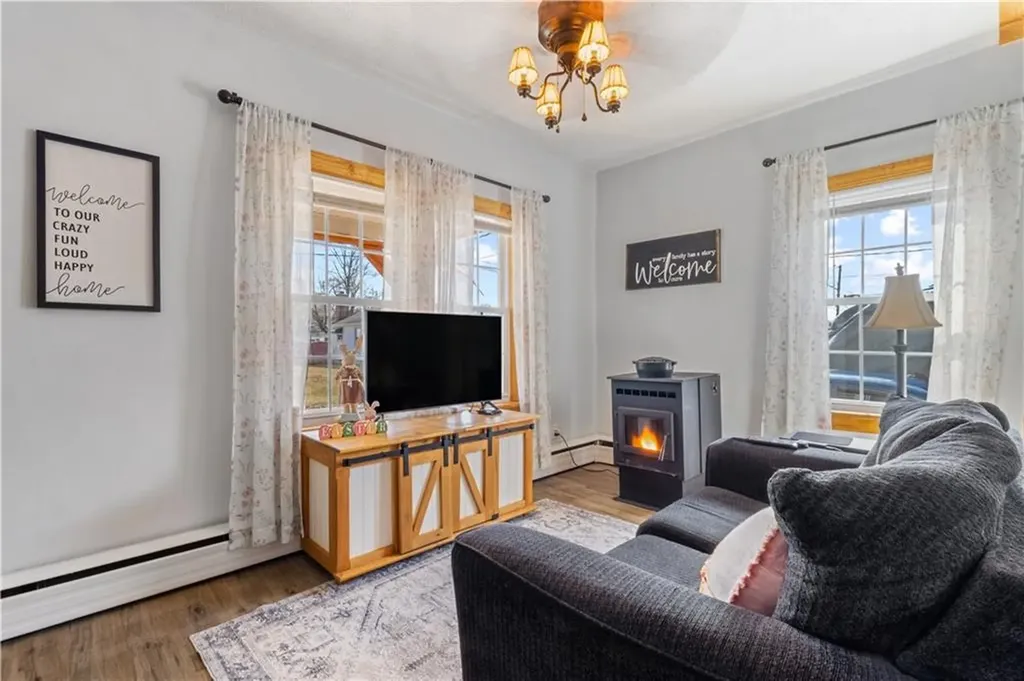 61 Mcaloon Street Pawtucket RI 02861