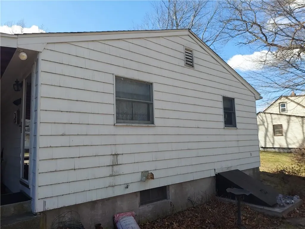 99 Revere Street Pawtucket RI 02861