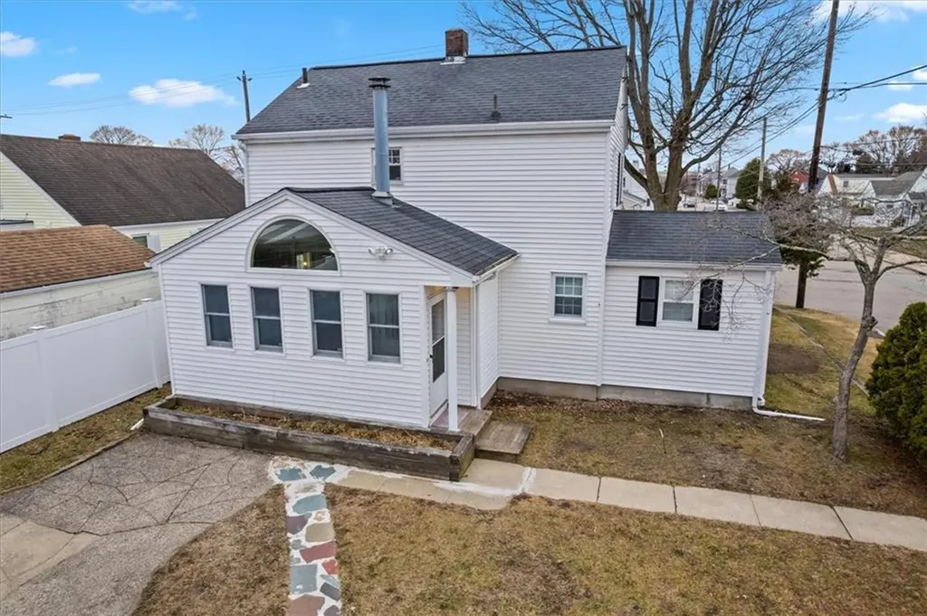 151 Orient Avenue Pawtucket RI 02861