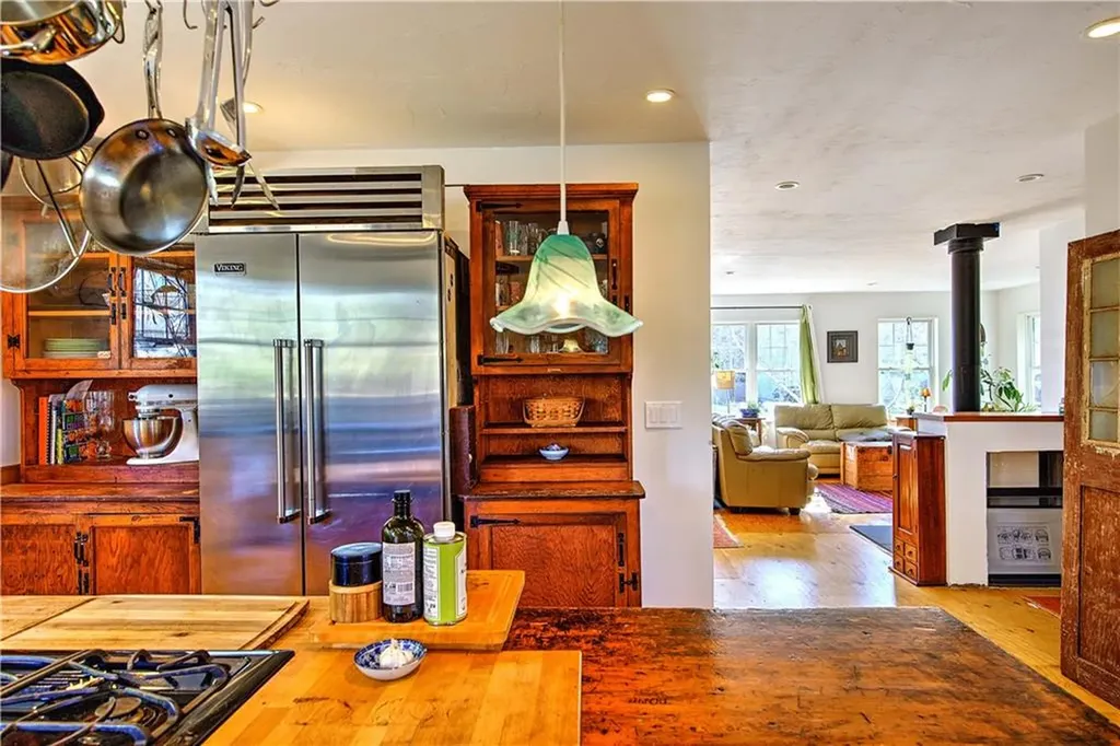 59 Mason Road Barrington RI 02806