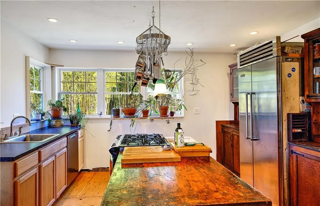 59 Mason Road Barrington RI 02806