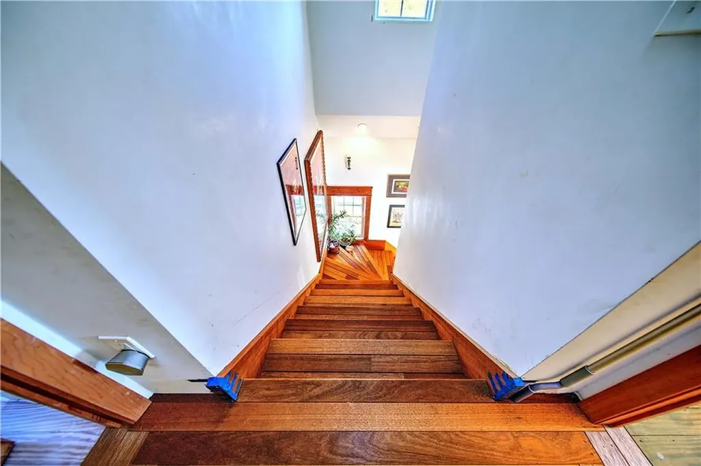 59 Mason Road Barrington RI 02806