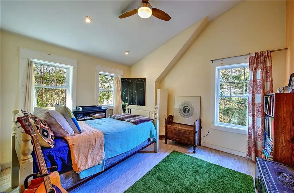 59 Mason Road Barrington RI 02806