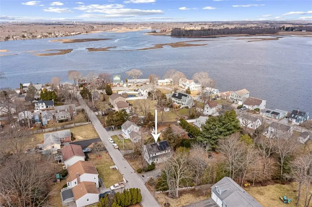 59 Mason Road Barrington RI 02806