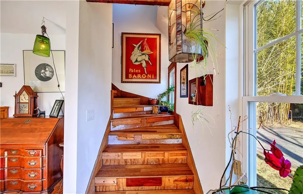 59 Mason Road Barrington RI 02806