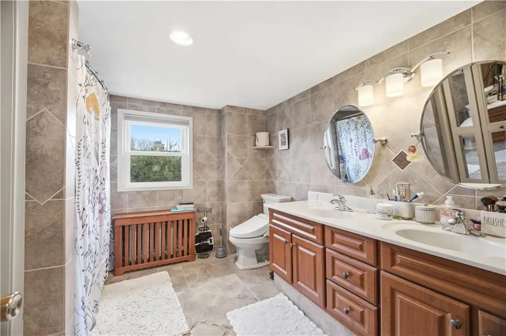 111 Beechcrest Street Warwick RI 02888