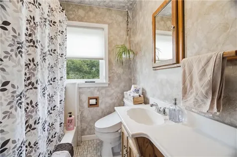 111 Beechcrest Street Warwick RI 02888
