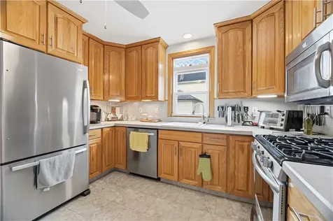111 Beechcrest Street Warwick RI 02888