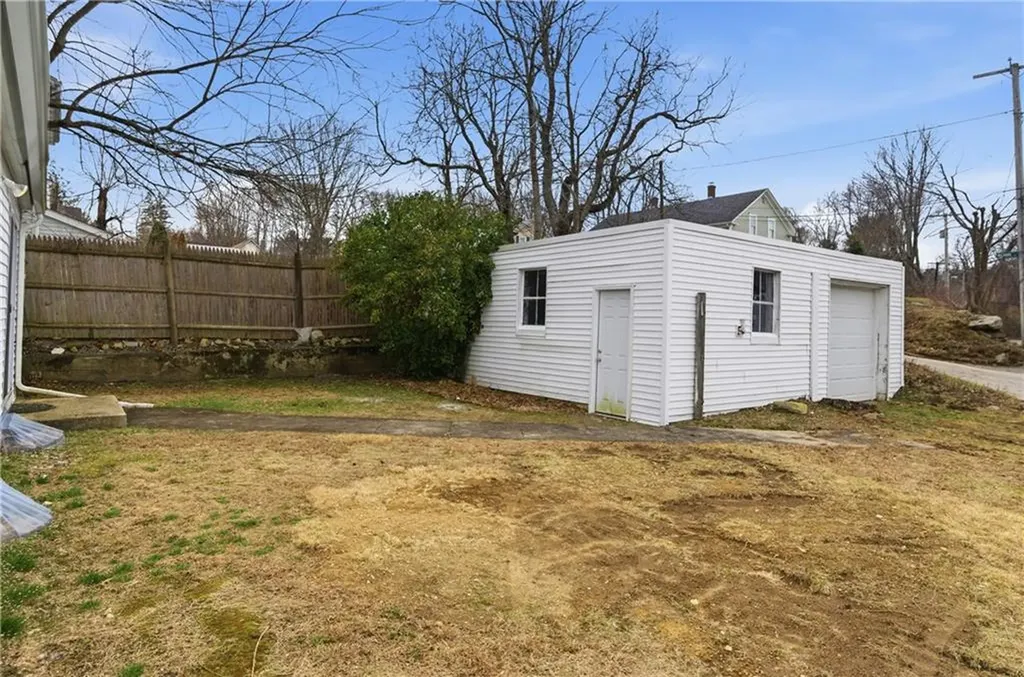 1 Pierce Street Coventry RI 02816