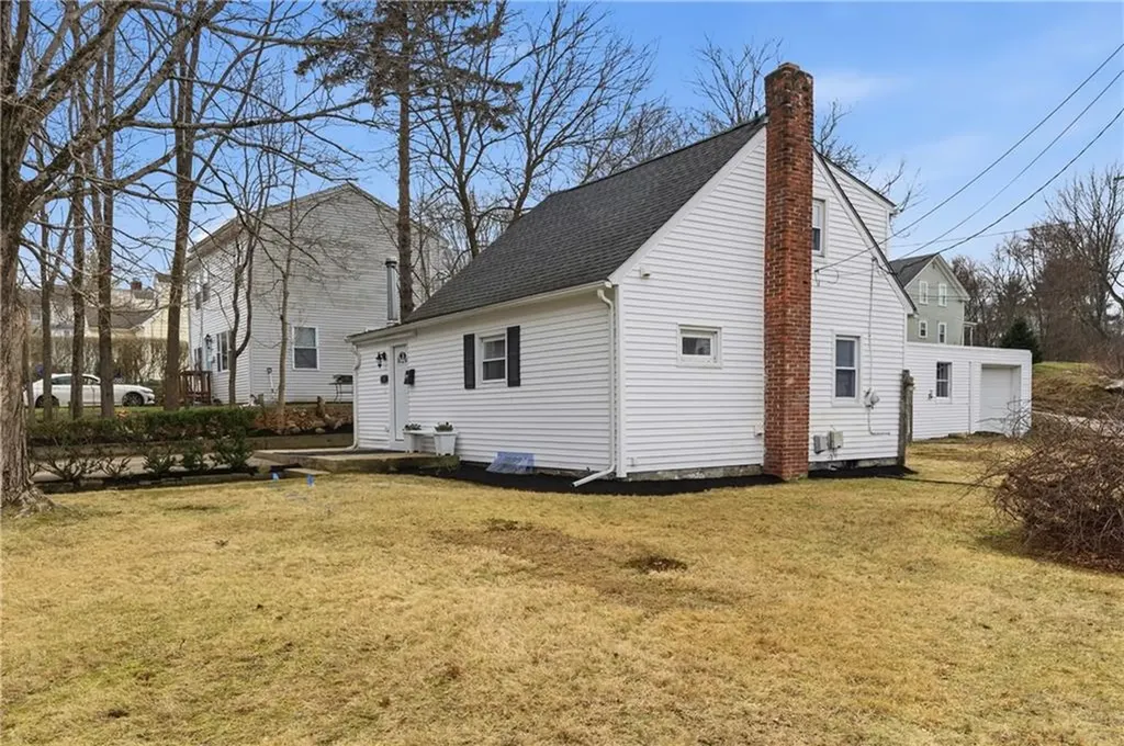 1 Pierce Street Coventry RI 02816