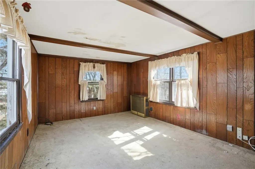 128 Clifford Street Pawtucket RI 02860