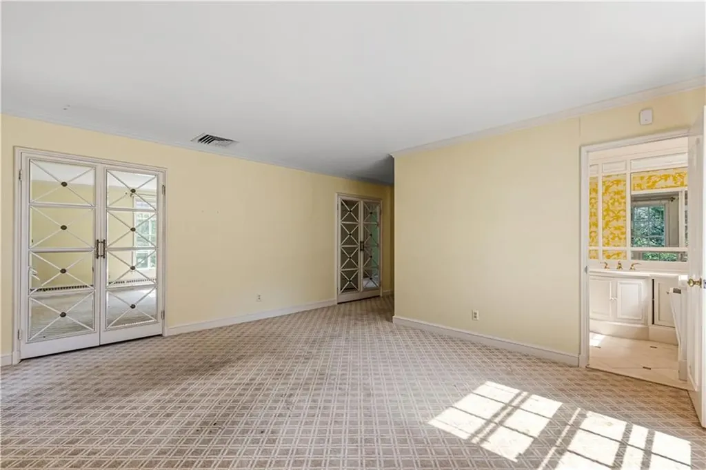 28 South Hill Drive Cranston RI 02920