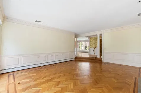 28 South Hill Drive Cranston RI 02920