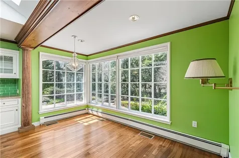 28 South Hill Drive Cranston RI 02920