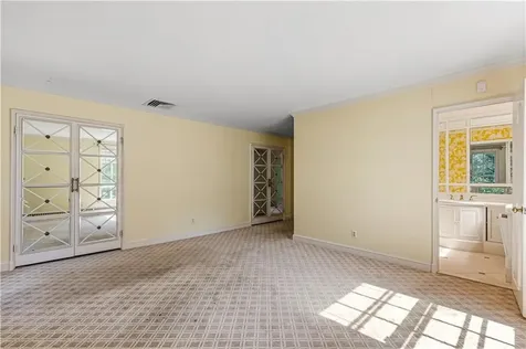 28 South Hill Drive Cranston RI 02920