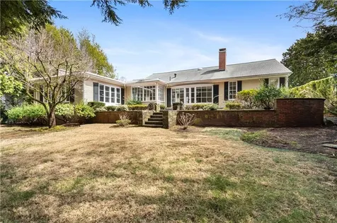 28 South Hill Drive Cranston RI 02920