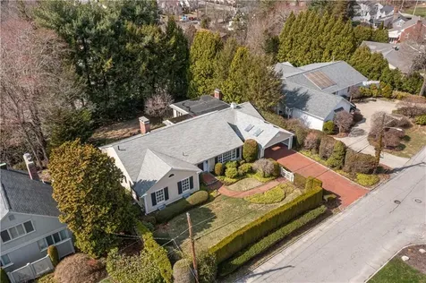 28 South Hill Drive Cranston RI 02920