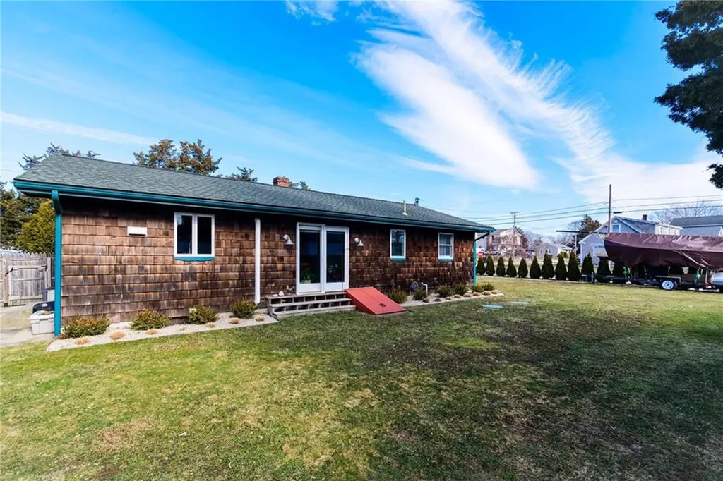 55 Rhode Island Boulevard Portsmouth RI 02871