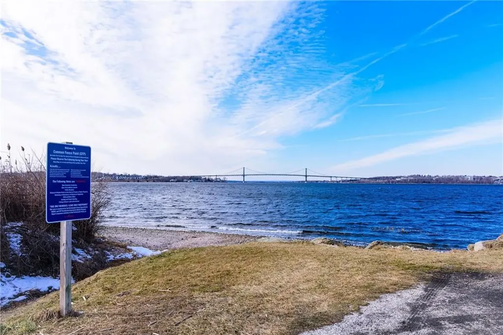 55 Rhode Island Boulevard Portsmouth RI 02871