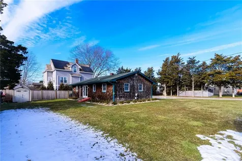 55 Rhode Island Boulevard Portsmouth RI 02871