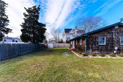 55 Rhode Island Boulevard Portsmouth RI 02871