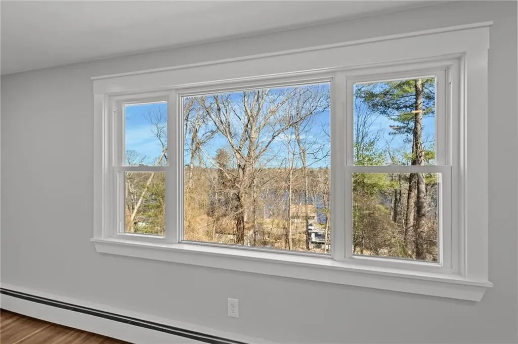 689 Knotty Oak Road Coventry RI 02816