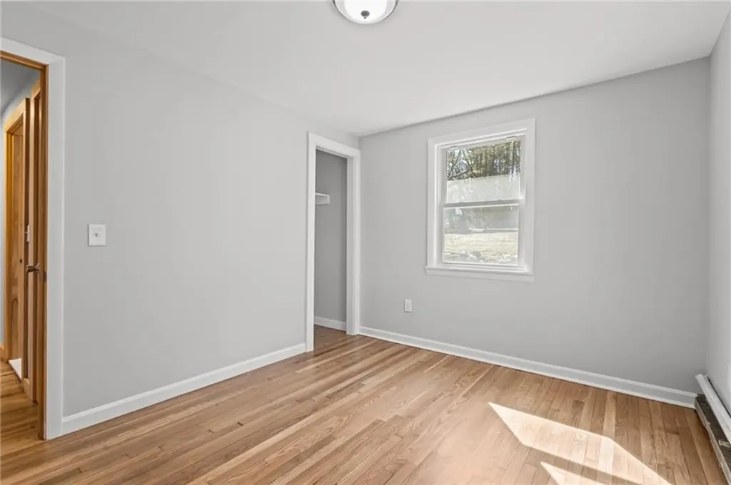 689 Knotty Oak Road Coventry RI 02816