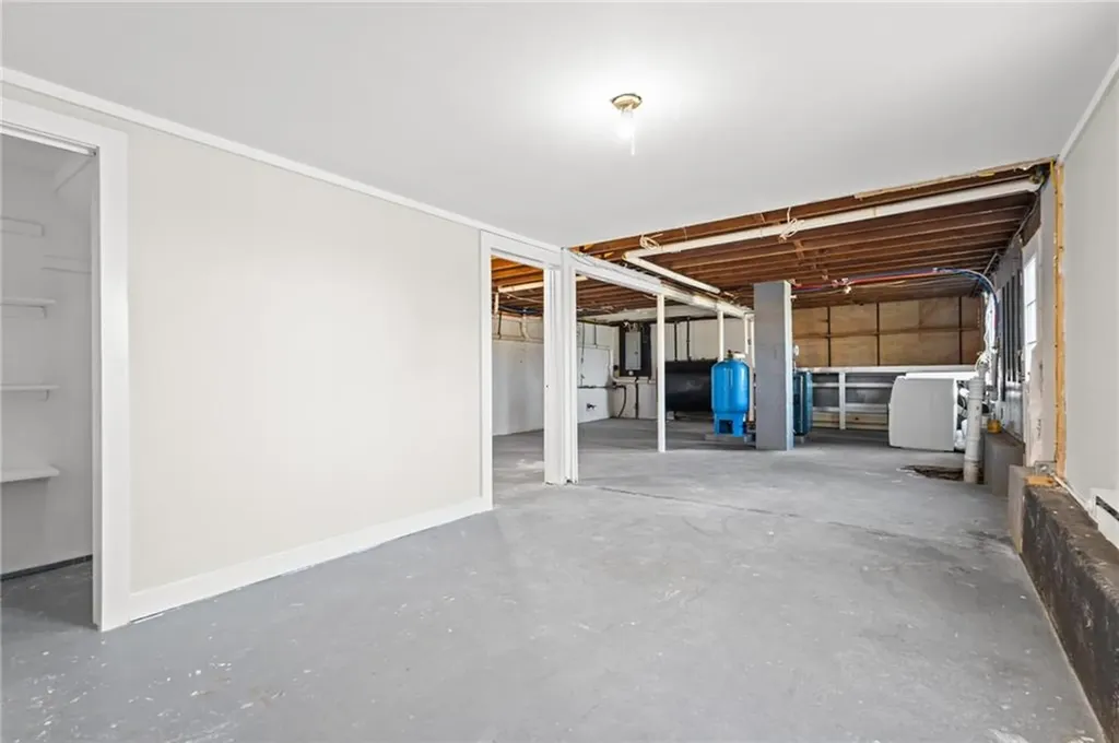 689 Knotty Oak Road Coventry RI 02816