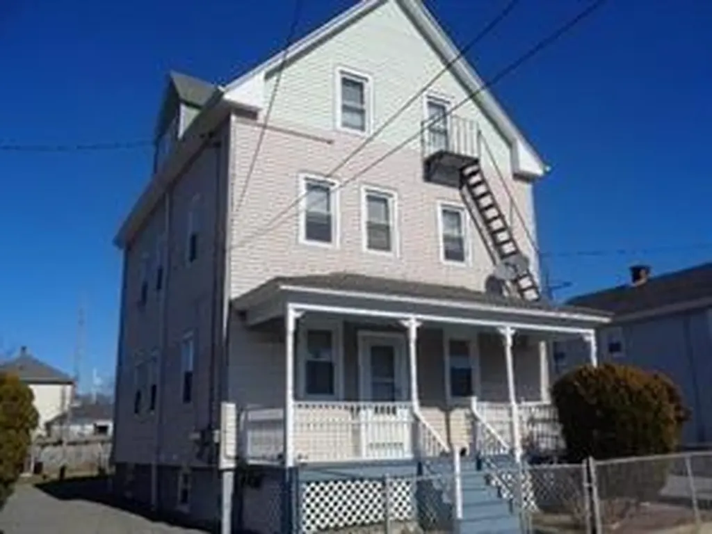 205 Franklin Street Bristol RI 02809