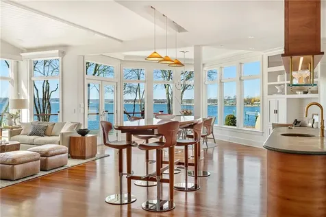 246 Channel View Warwick RI 02889