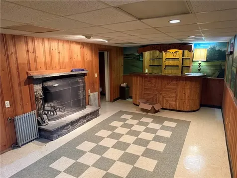 90 Alexander Mcgregor Road Pawtucket RI 02864