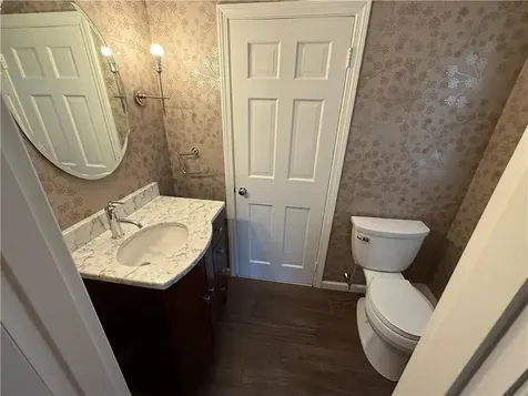 90 Alexander Mcgregor Road Pawtucket RI 02864