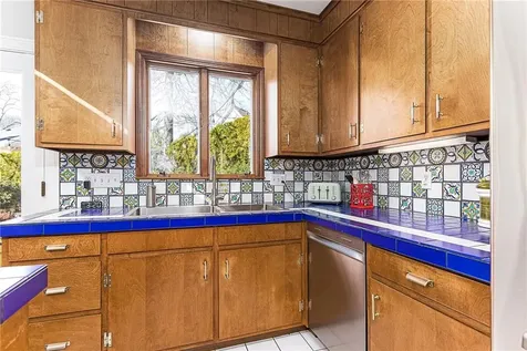 12 Coldbrook Court Cranston RI 02920