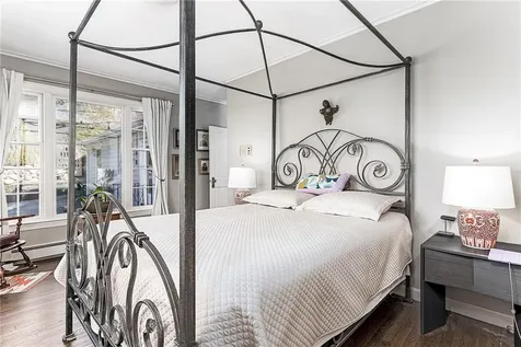 12 Coldbrook Court Cranston RI 02920