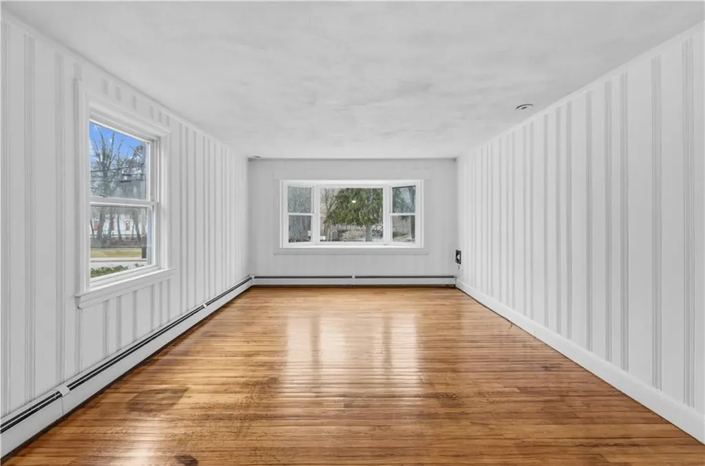 2 Whitman Street Smithfield RI 02917